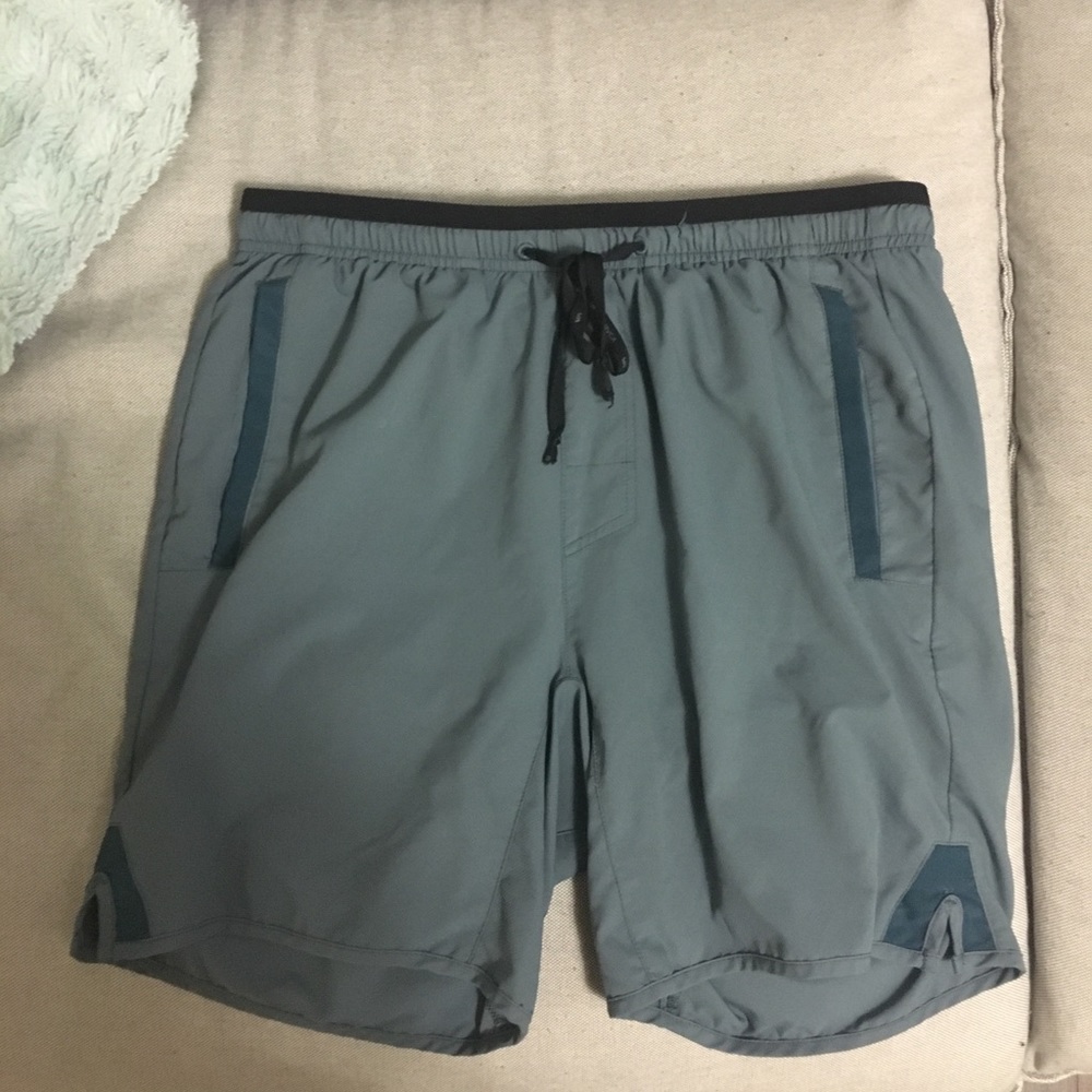 Men’s size M RVCA Running Shorts